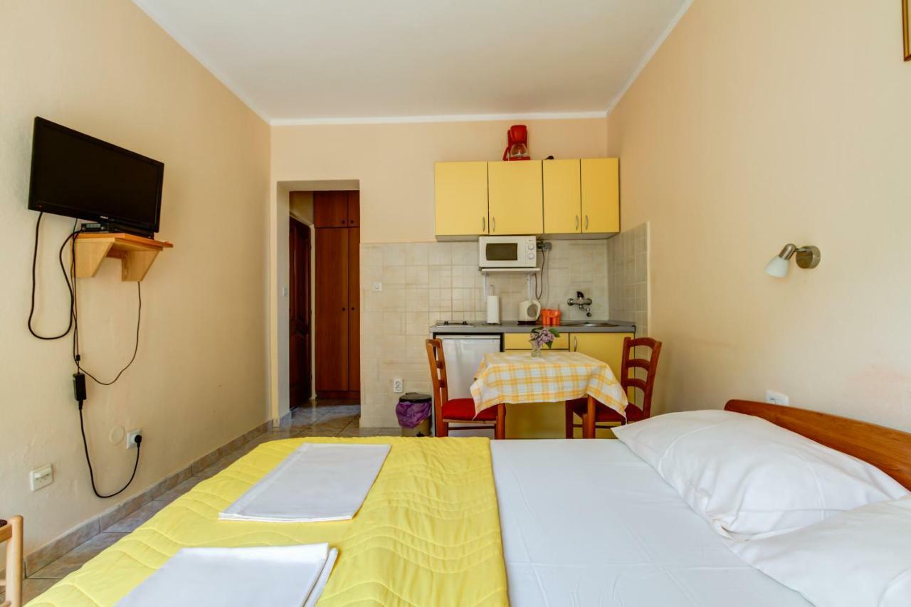 Apartmani Vesna Tivat Exterior photo