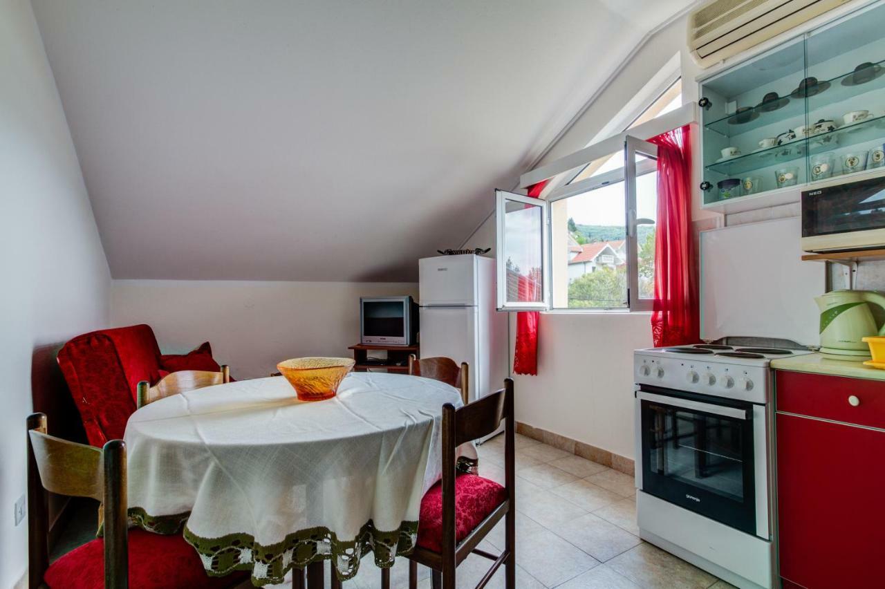 Apartmani Vesna Tivat Exterior photo